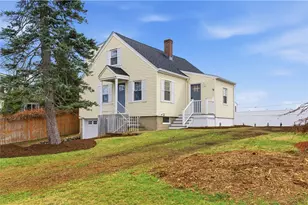 377 England St, Cumberland, RI 02864 - Photo 34