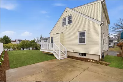 377 England Street, Cumberland, RI 02864 - Photo 6