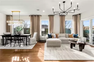 32 E Pt Dr, East Providence, RI 02916 - Photo 1