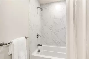 32 E Pt Dr, East Providence, RI 02916 - Photo 26