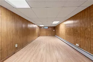 26 Ellison St, Cranston, RI 02920 - Photo 18