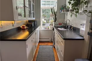 37 Evergreen St, Providence, RI 02906 - Photo 14