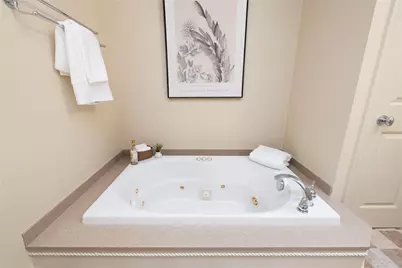 22 Miles Avenue #8, Providence, RI 02906 - Photo 26