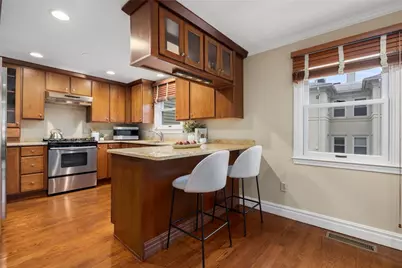 22 Miles Avenue #8, Providence, RI 02906 - Photo 2