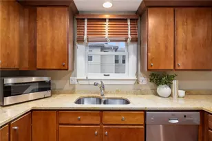 22 Miles Ave, Providence, RI 02906 - Photo 6