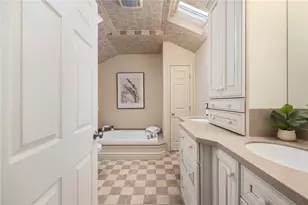 22 Miles Ave, Providence, RI 02906 - Photo 24