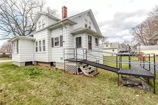 190 Wendell Rd, Warwick, RI 02888 - Photo 2