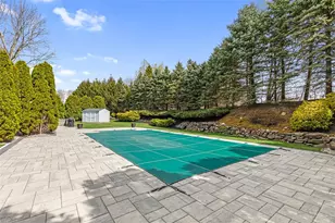 165 Delano Dr, North Kingstown, RI 02852 - Photo 38