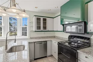 21 Earlham Way, Warwick, RI 02886 - Photo 4