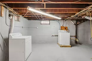 21 Earlham Way, Warwick, RI 02886 - Photo 32