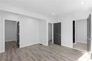 29 Stansbury St, Providence, RI 02908 - Photo 6