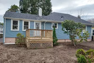 125 Wentworth Ave, Warwick, RI 02889 - Photo 36