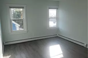 59 Court St, Bristol, RI 02809 - Photo 4