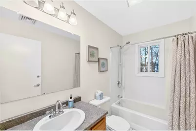 82 Mohawk Trail, Cranston, RI 02921 - Photo 12