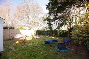 21 Congdon Ave, Newport, RI 02840 - Photo 22