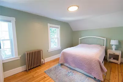 21 Congdon Avenue, Newport, RI 02840 - Photo 18