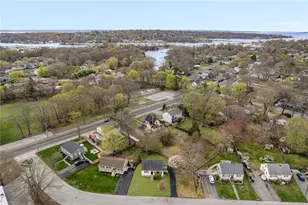 26 Limestone Rd, Warwick, RI 02889 - Photo 2