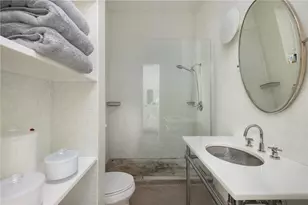 426 Spring St, Newport, RI 02840 - Photo 18