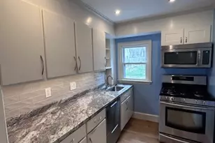 19 Catherine St, Bristol, RI 02809 - Photo 10