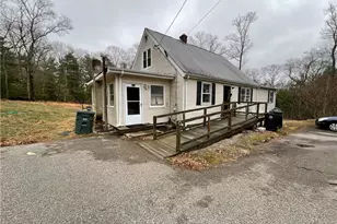 832 Phillips Hill Rd, Coventry, RI 02816 - Photo 2