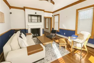 20 Berkeley Ave, Newport, RI 02840 - Photo 2