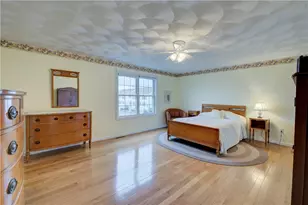 25 Hyde Ave, Pawtucket, RI 02861 - Photo 14