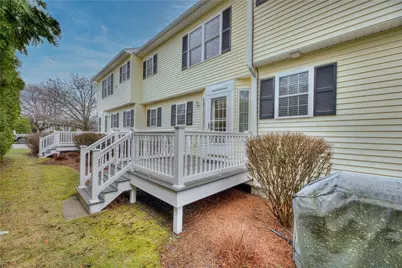 25 Hyde Avenue, Pawtucket, RI 02861 - Photo 4