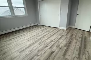 60 Esten Ave, Pawtucket, RI 02860 - Photo 8