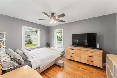 26 Coulters Road, Cranston, RI 02920 - Photo 18