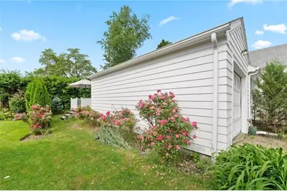 26 Coulters Road, Cranston, RI 02920 - Photo 28