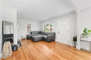 26 Coulters Rd, Cranston, RI 02920 - Photo 16