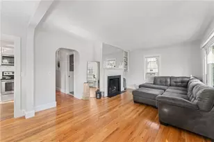 26 Coulters Rd, Cranston, RI 02920 - Photo 12