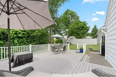 26 Coulters Road, Cranston, RI 02920 - Photo 2