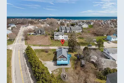 31 Hemlock Avenue, Narragansett, RI 02882 - Photo 2