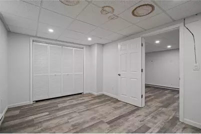 31 Hemlock Avenue, Narragansett, RI 02882 - Photo 28