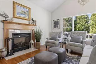 25 Southern View Dr, Narragansett, RI 02882 - Photo 8
