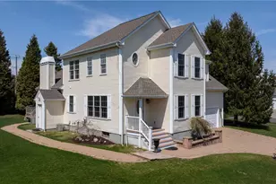25 Southern View Dr, Narragansett, RI 02882 - Photo 4