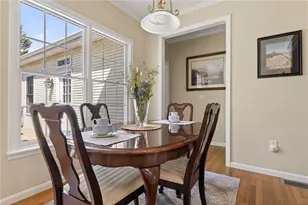 25 Southern View Dr, Narragansett, RI 02882 - Photo 12