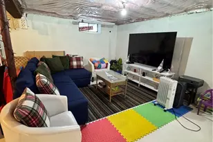 4 Dunbar St, Providence, RI 02909 - Photo 22