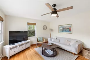 32 Overhill Rd, Warren, RI 02885 - Photo 12