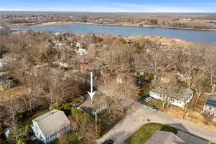 32 Overhill Rd, Warren, RI 02885 - Photo 10