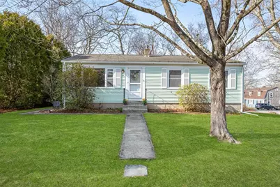 32 Overhill Road, Warren, RI 02885 - Photo 1