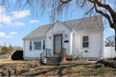 180 Grassmere Avenue, East Providence, RI 02914 - Photo 2