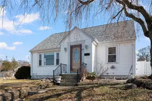 180 Grassmere Ave, East Providence, RI 02914 - Photo 2