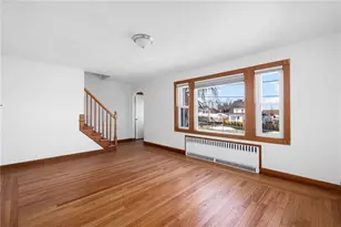 180 Grassmere Ave, East Providence, RI 02914 - Photo 10