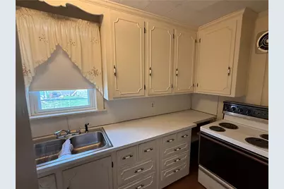 27 Standard Avenue, West Warwick, RI 02893 - Photo 10