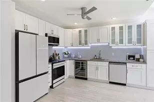 60 Prospect Hill St, Newport, RI 02840 - Photo 6