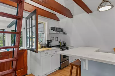 99 Coggeshall Avenue #2, Newport, RI 02840 - Photo 10