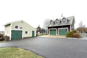 2678 E Main Rd, Portsmouth, RI 02871 - Photo 22