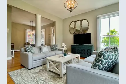 541 Bellevue Avenue #4, Newport, RI 02840 - Photo 4